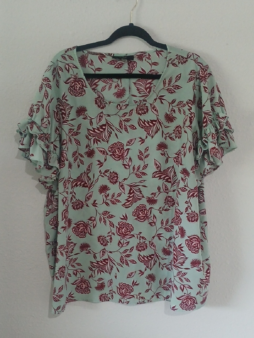Women’s Mint Green Floral Ruffle Sleeve Top